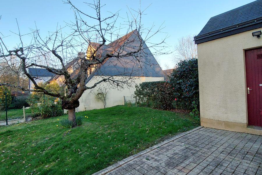 Vente maison, 105 m² à RENNES (réf. 35009/CM-297) Vente maison, 105 m² à RENNES (réf. 35009/CM-297) - Photo 2